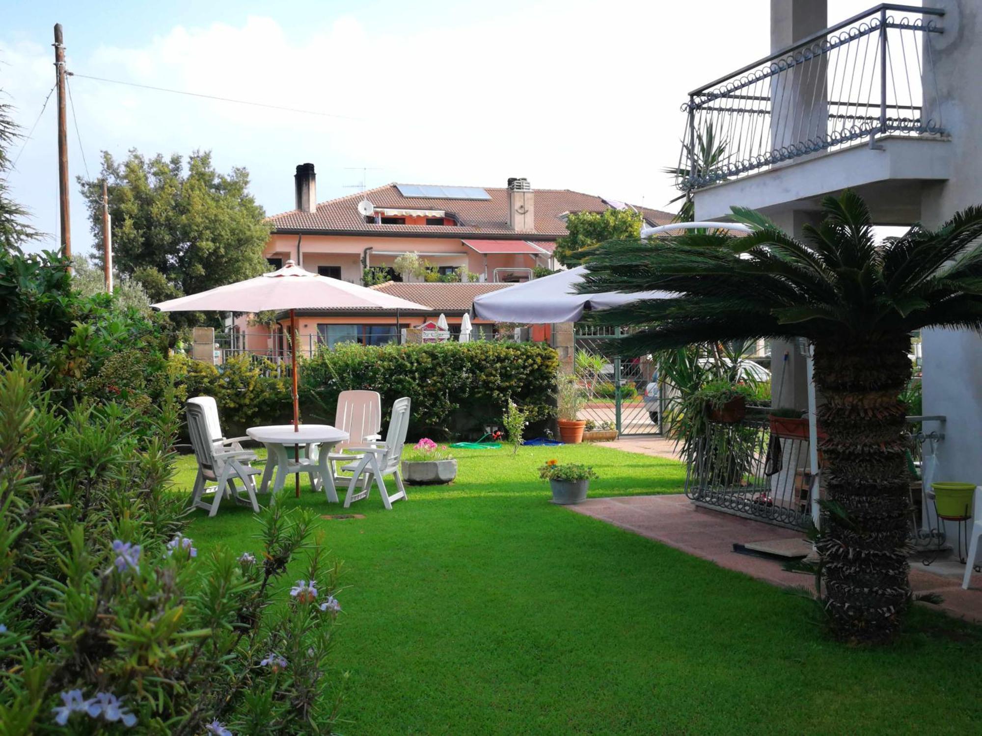 Bb Guest House Ogliastra Tortoli Bagian luar foto